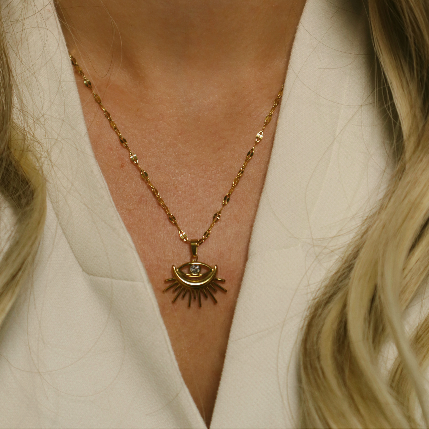 Eye Gaze Gold Necklace